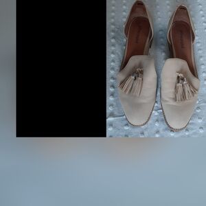 Jeffery Campbell Women's Size 9.5 Beige Tassel Loafers EUC